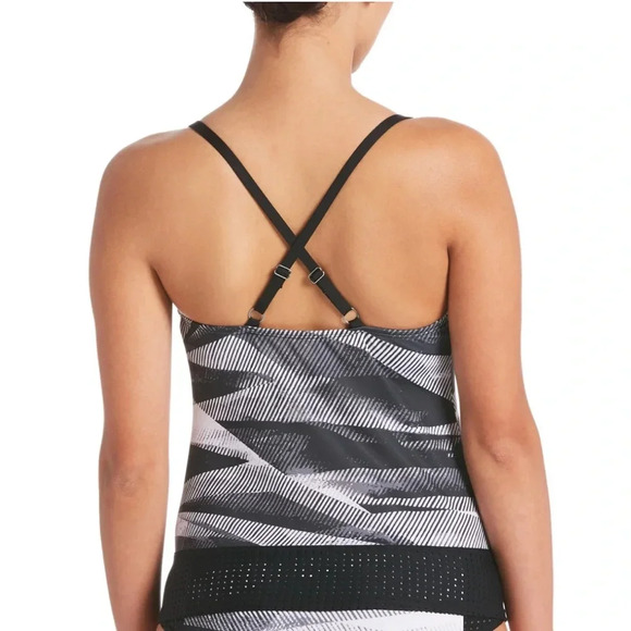 Nike Lineup Crossback Tankini - Picture 2 of 5